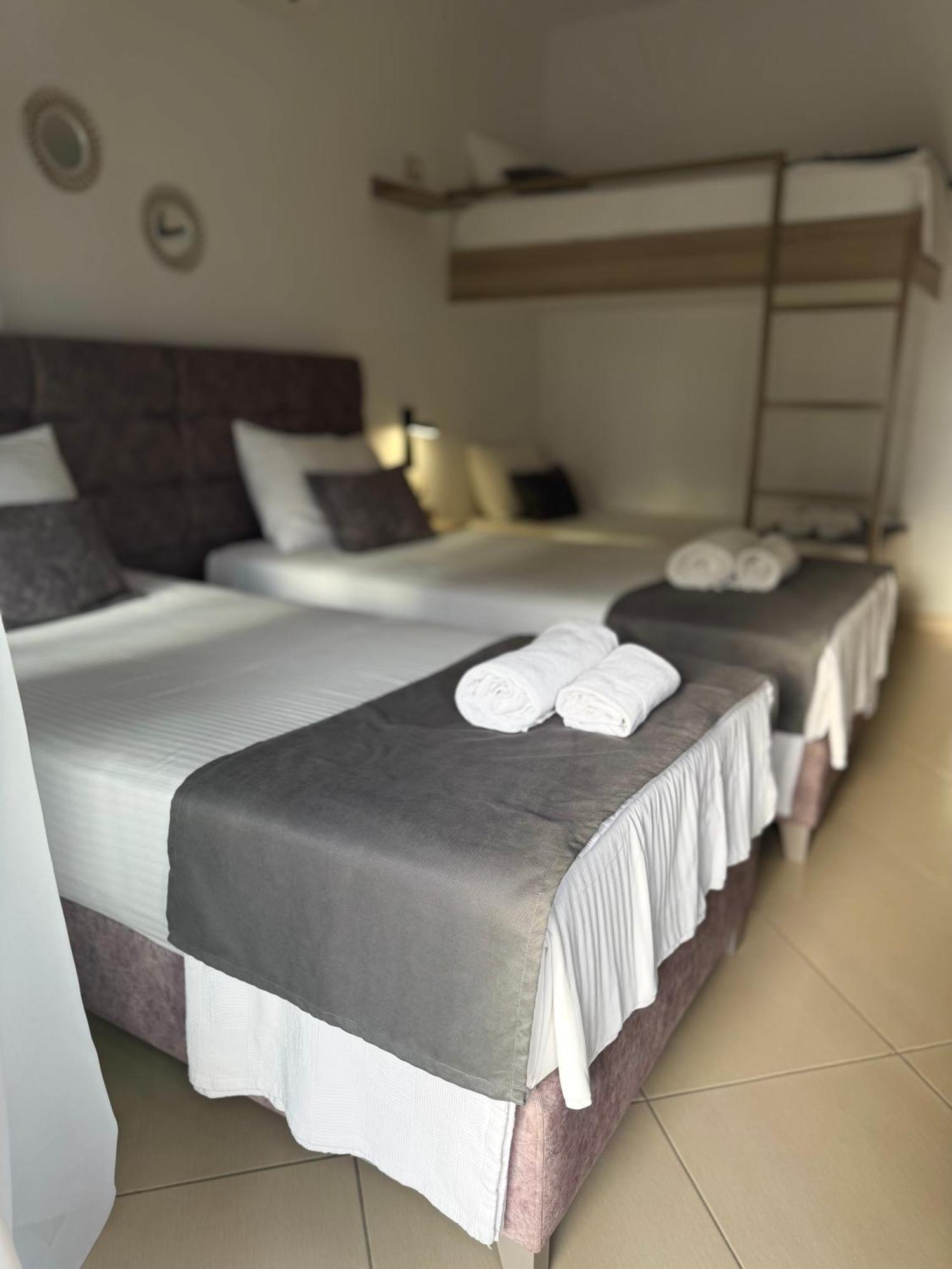 Hotel Abedini Sarande Exterior photo